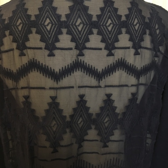 Women’s size small Joie light knit long sleeve sweater. - Picture 2 of 4